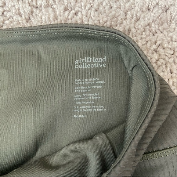 Girlfriend Collective Rib High Rise Bike Short - Picture 7 of 7